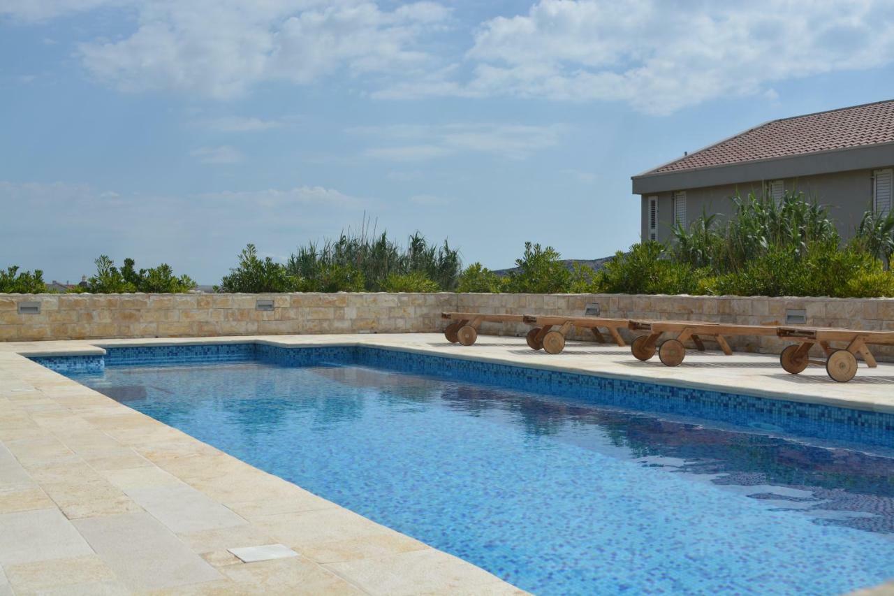 Villa Antea - Modern House With Pool Pag Town Eksteriør bilde