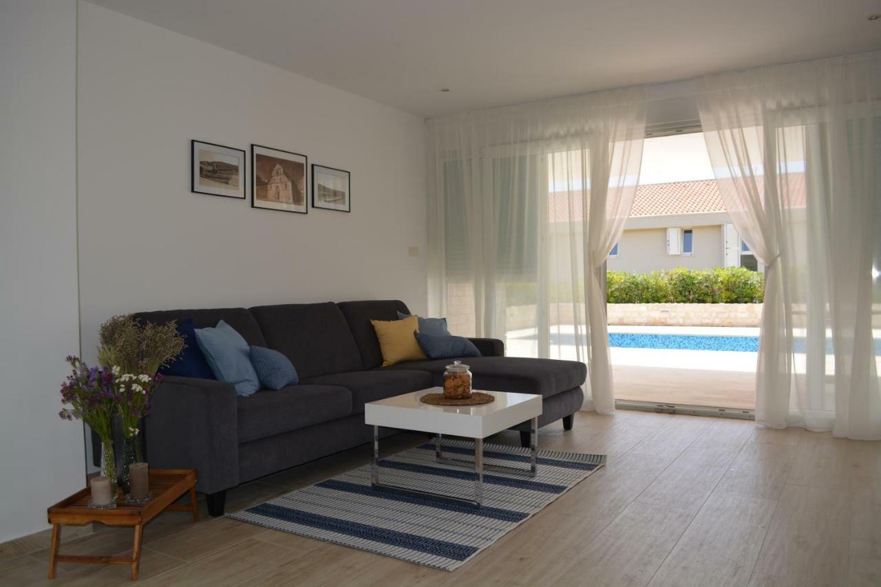 Villa Antea - Modern House With Pool Pag Town Eksteriør bilde
