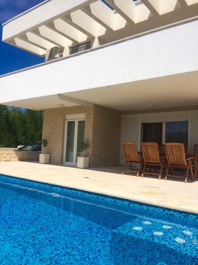 Villa Antea - Modern House With Pool Pag Town Eksteriør bilde